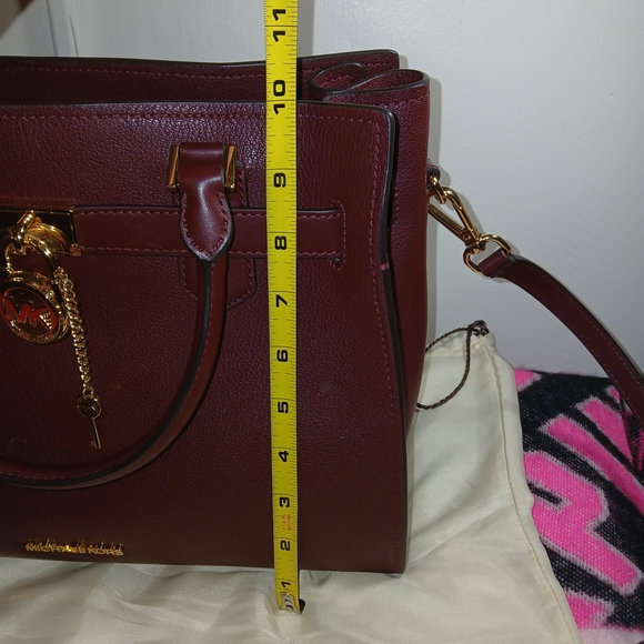 NWOT Michael Kors Oxblood Hamilton Satchel Crossbody Strap Gold Hardware - Picture 14 of 16